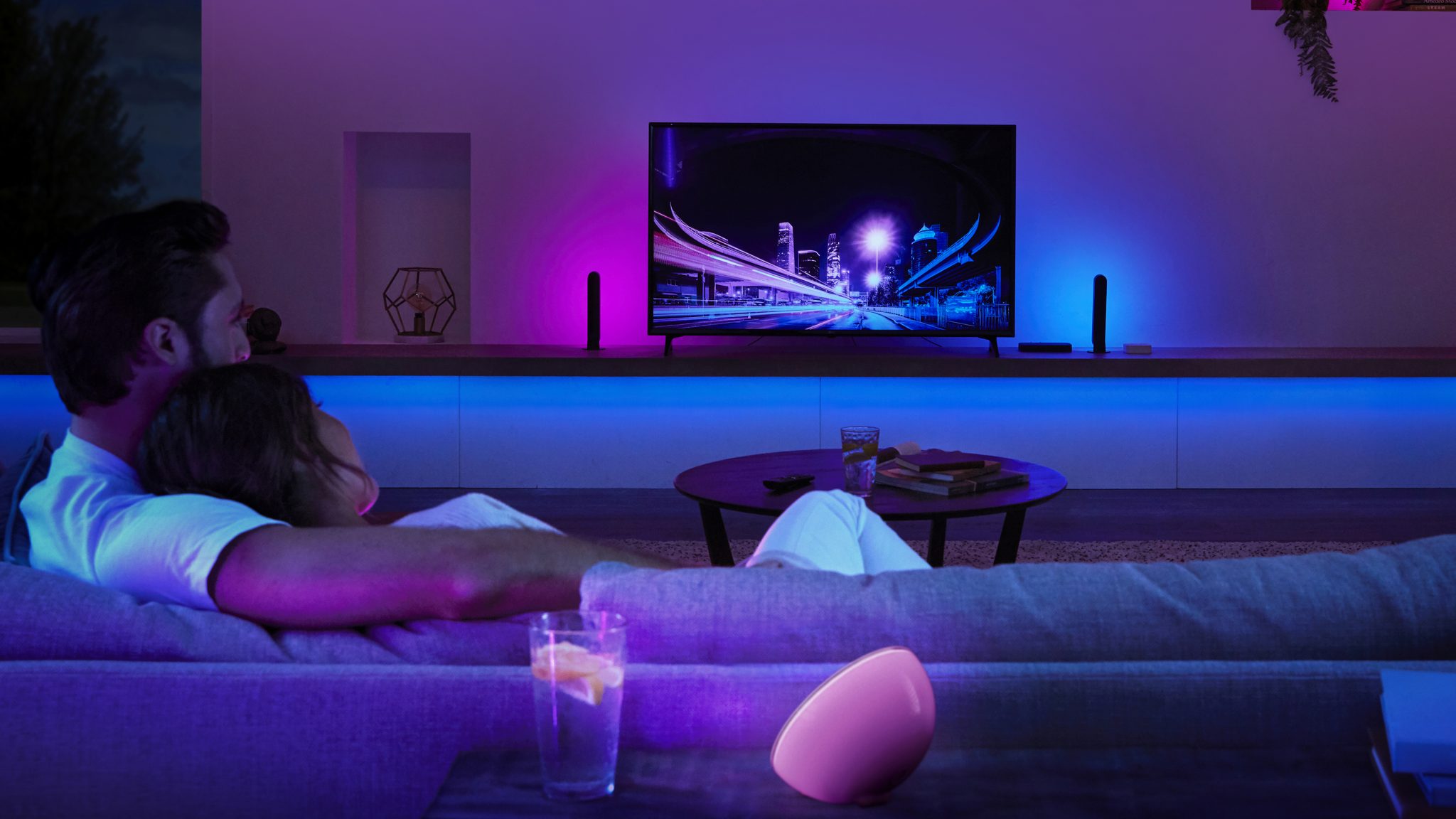 How to Set up a Philips Hue Sync Box with a TV